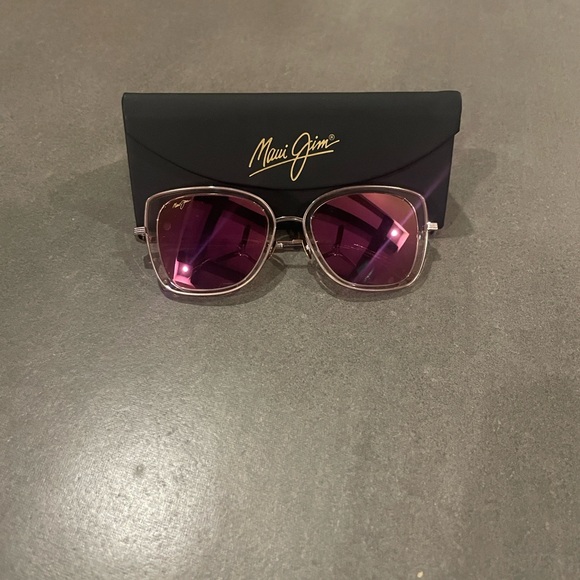 Maui Jim Violet Lake Sunglasses in Sunrise with pink transparent lenses - Picture 4 of 9